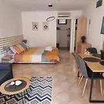 Eve Santa Marina - Sea, Pools, Relax Apartment *