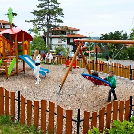 Eve Santa Marina - Sea, Pools, Relax Apartament *