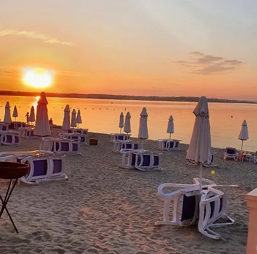 Eve Santa Marina - Sea, Pools, Relax Daire