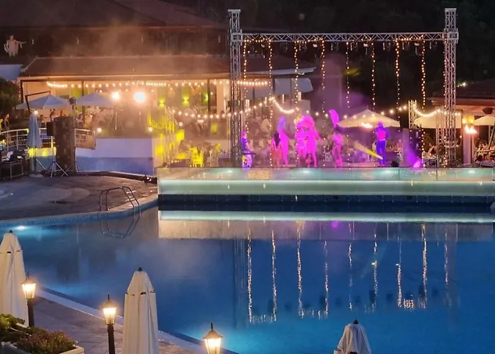 Eve Santa Marina - Sea, Pools, Relax Daire